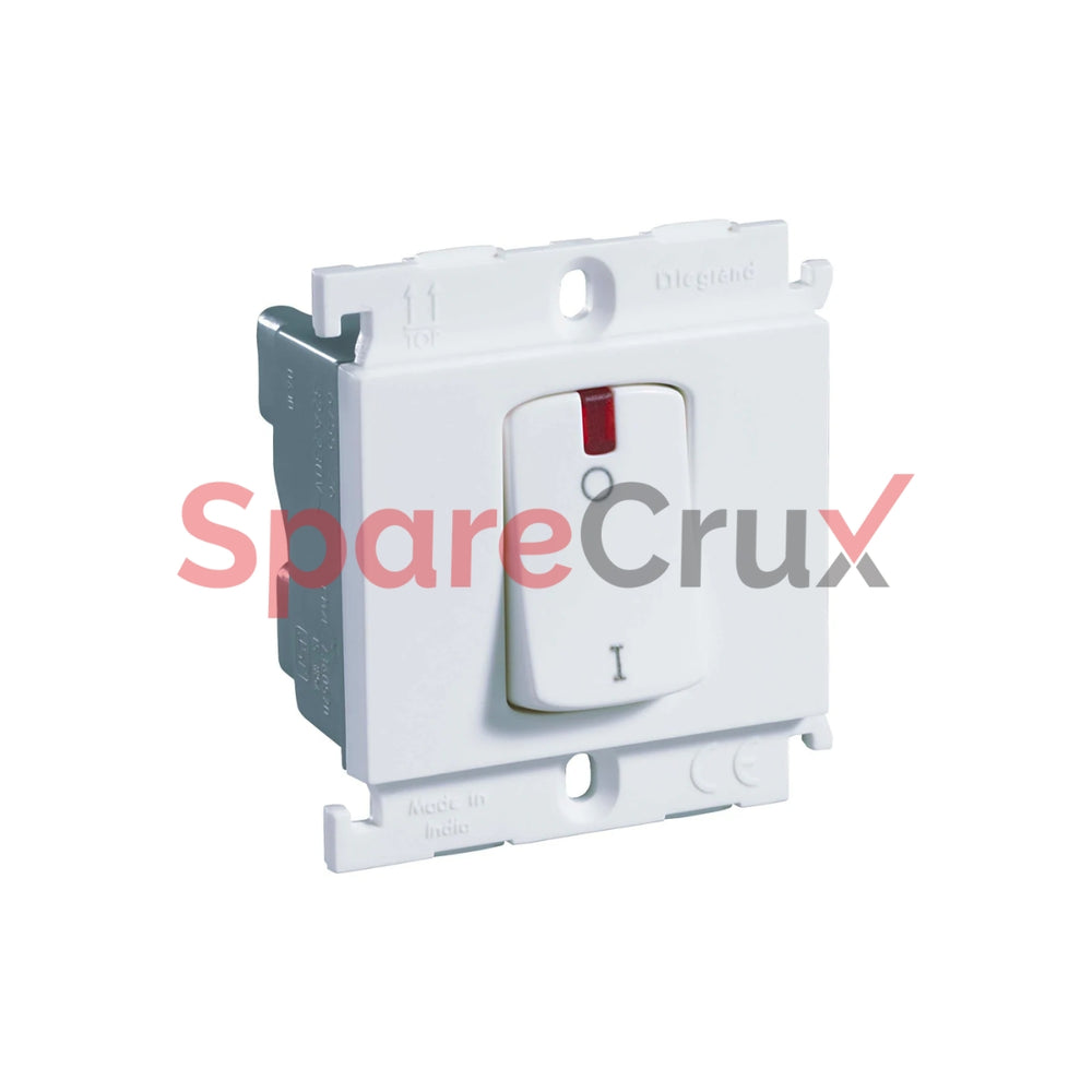 675526 | LEGRAND | Mylinc 32A DP Switch 2M with Indicator