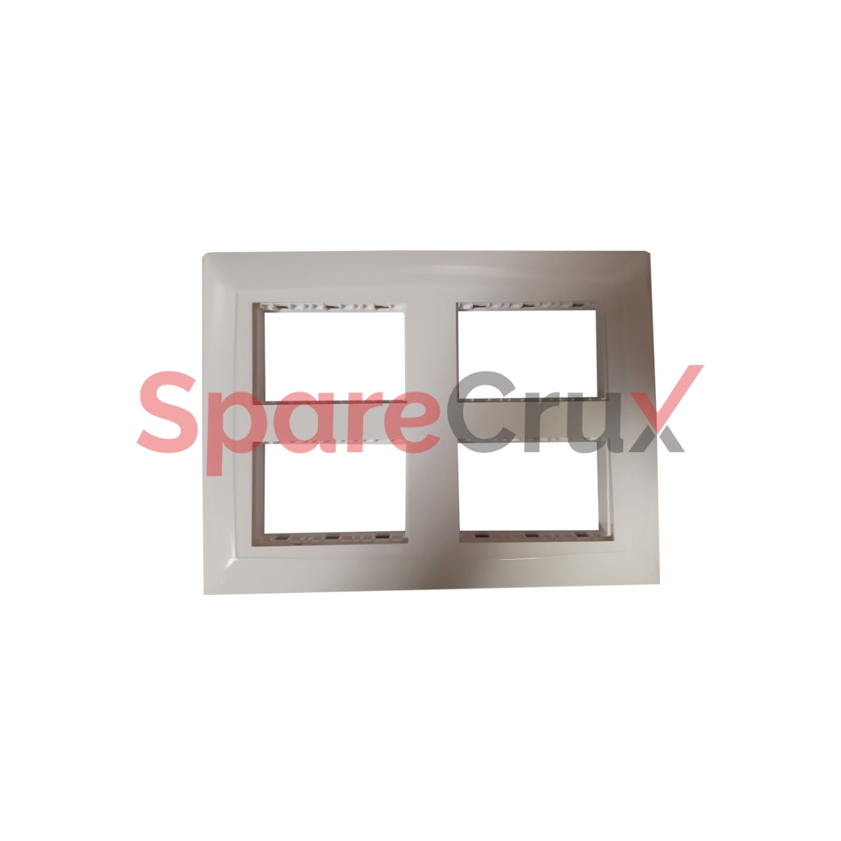 673497 | LEGRAND | 12M White Cover Plate With Frame